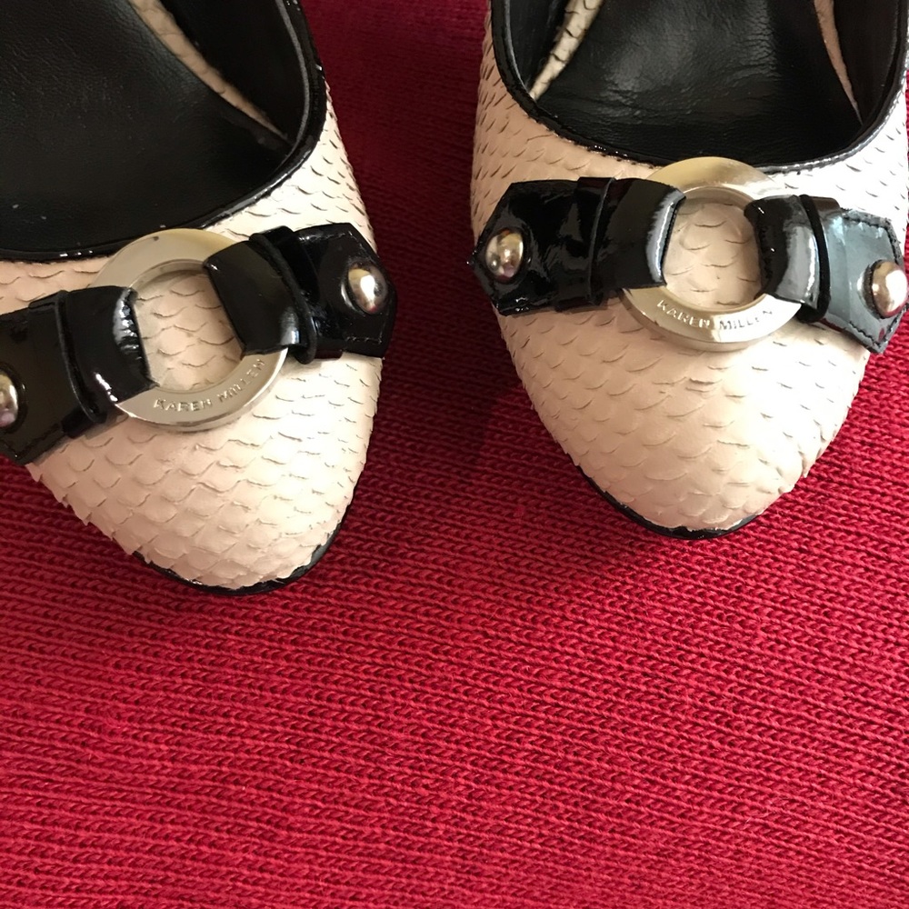 Karen Millen Leather Croc-Like Pumps 8